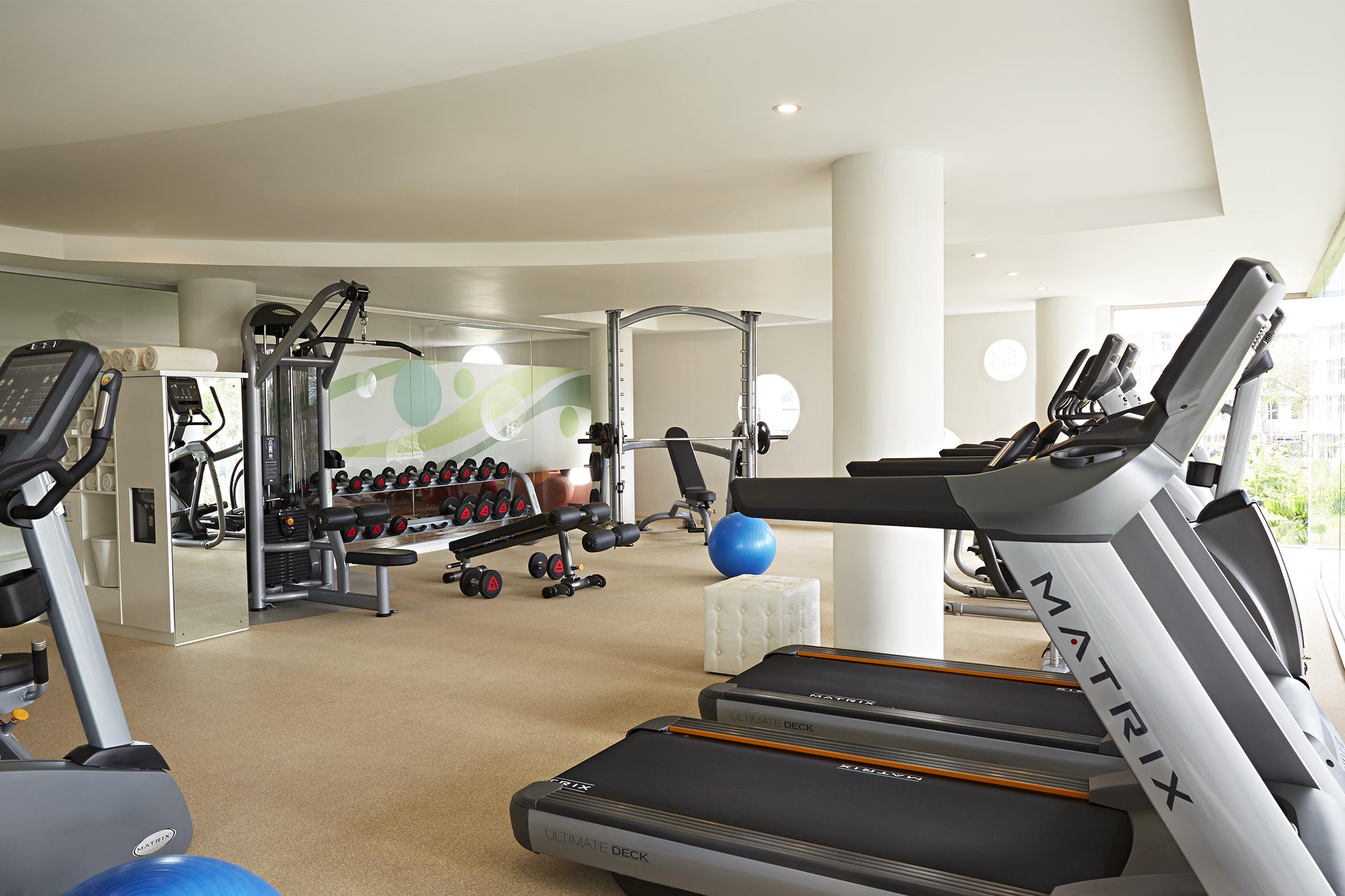 Double - Six, Luxury Hotel - Seminyak Exterior foto The gym at the hotel