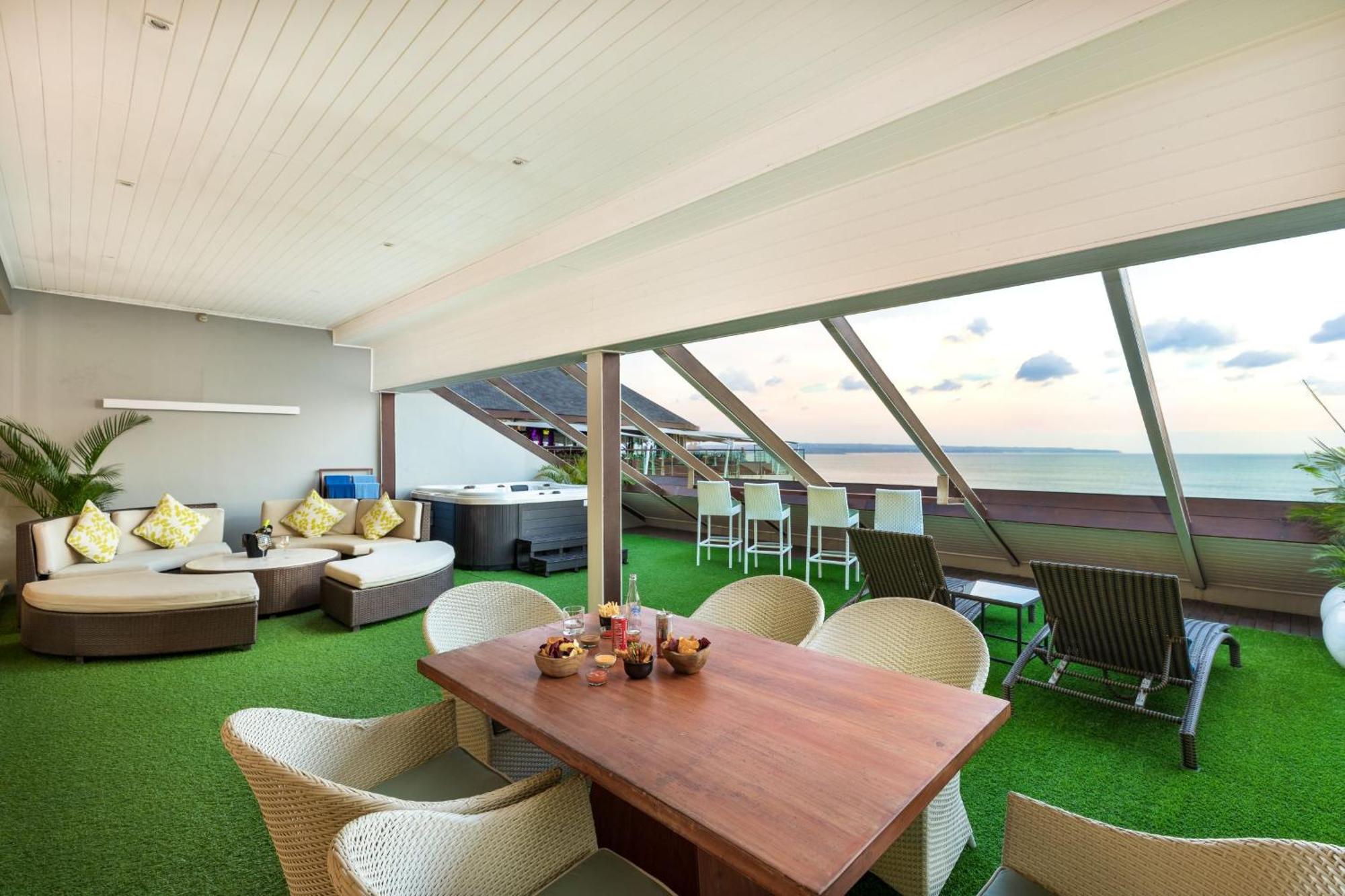 Double - Six, Luxury Hotel - Seminyak Exterior foto The Sky Bar
