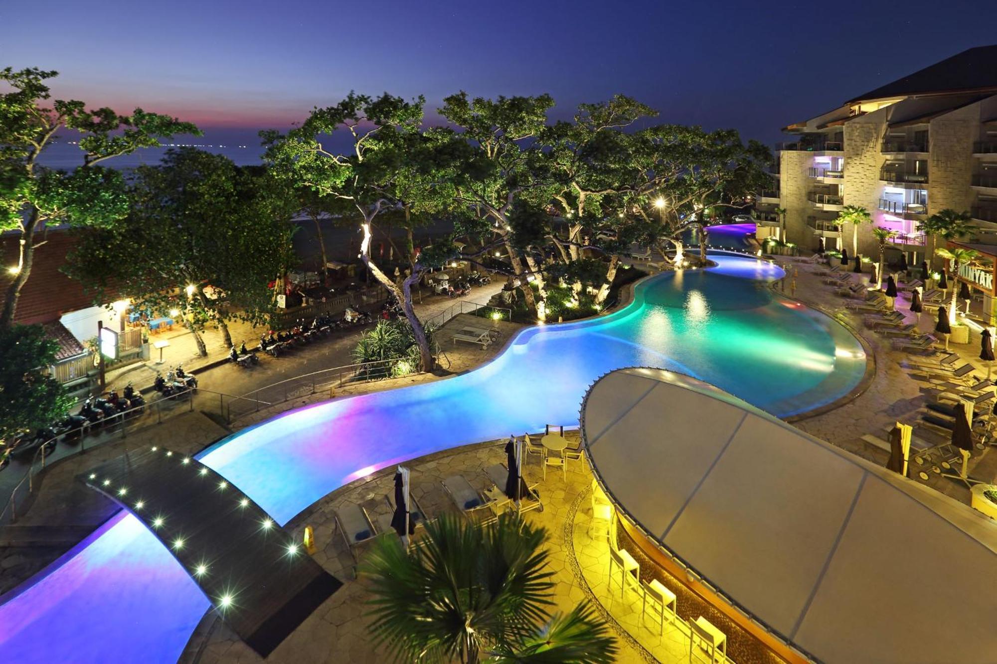 Double - Six, Luxury Hotel - Seminyak Exterior foto The pool at the resort