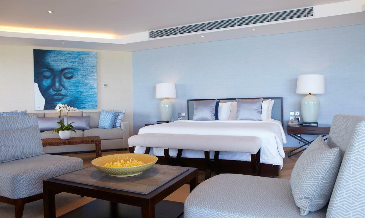 Double - Six, Luxury Hotel - Seminyak Exterior foto A bedroom at the Atlantis Paradise Island