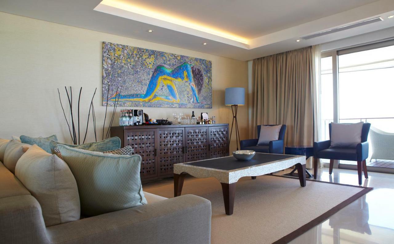 Double - Six, Luxury Hotel - Seminyak Exterior foto A living room in a luxury apartment
